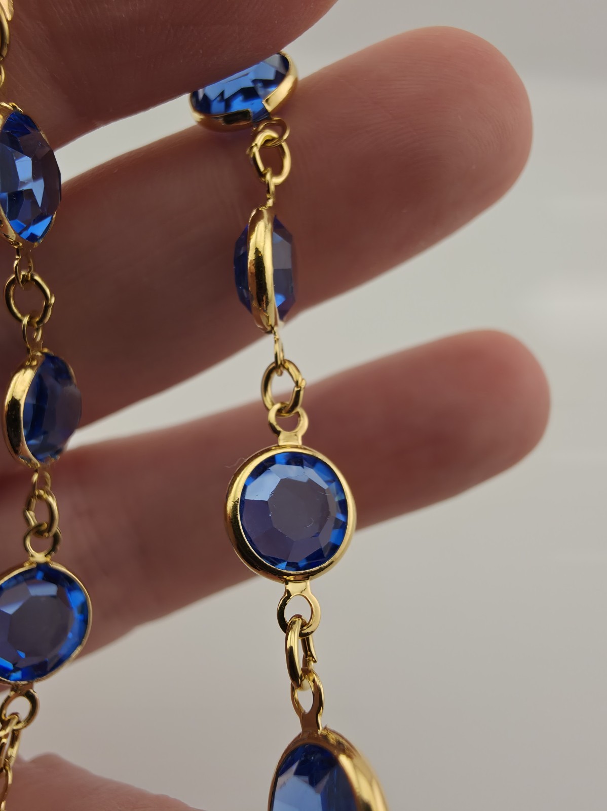 Vintage Swarovski Bezel Set Blue Stone Goldtone Bracelet Swan Mark 7.5″ Extender