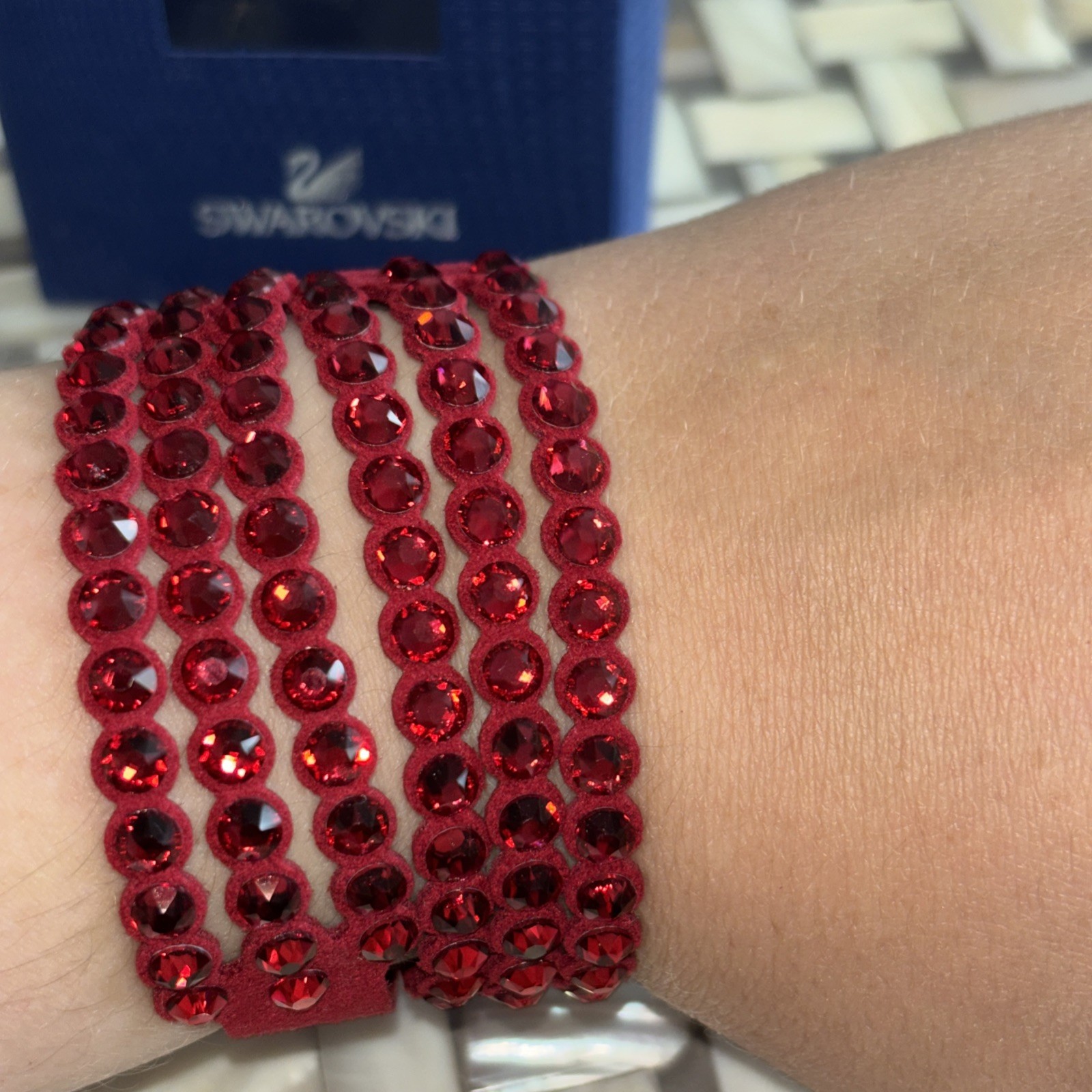 *Genuine Swarovski Power Slake Crystal Bracelet Red 5511701 Swan*