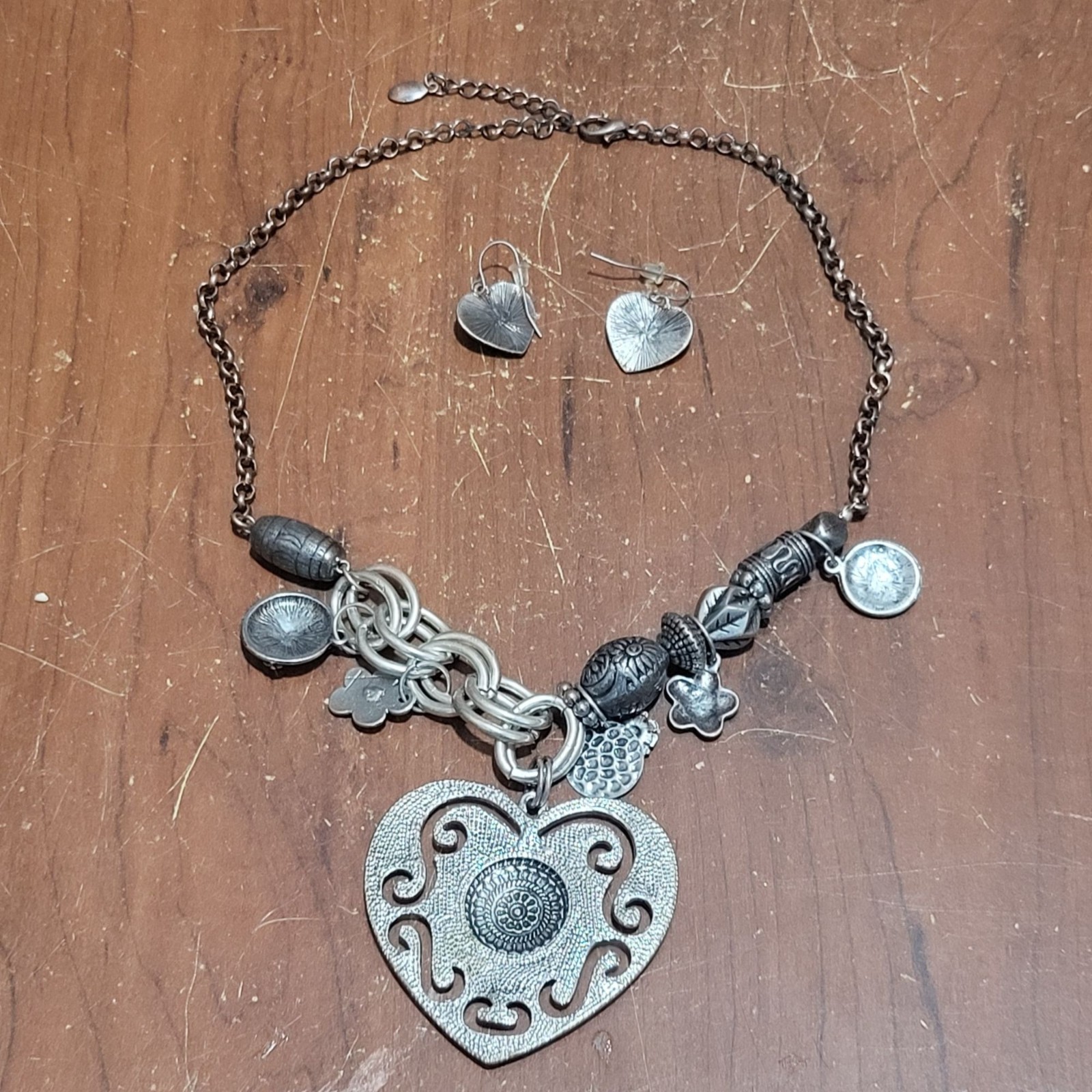 Silver Tone Heart Charm Necklace Earring Set Floral Accents