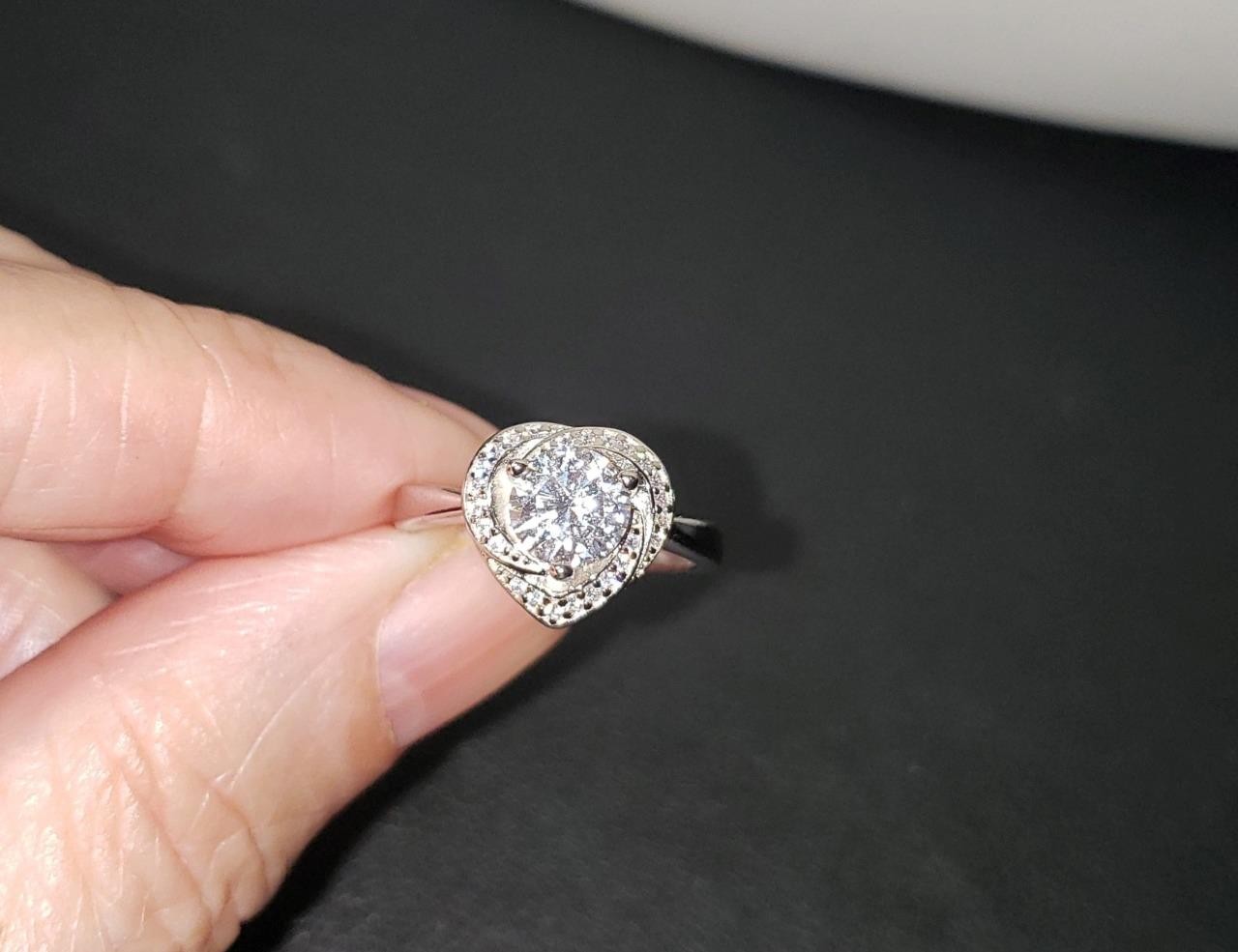 925 Sterling Silver 1 CWT Heart-Shaped C.Z. Ring (Size 7)