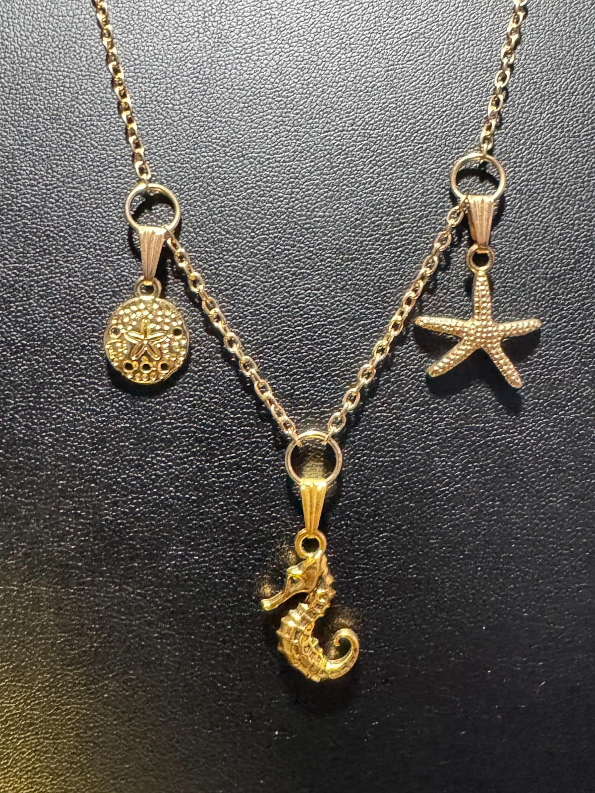 Seahorse & Starfish Pendent Necklace Chain KC Gold Color Plated 18 in + 3 in Adj