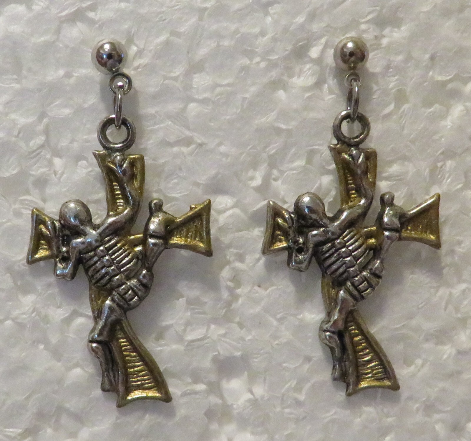 Gothic Style 1″ Cross & Skeleton Earrings – Unique and Eye-Catching Pair