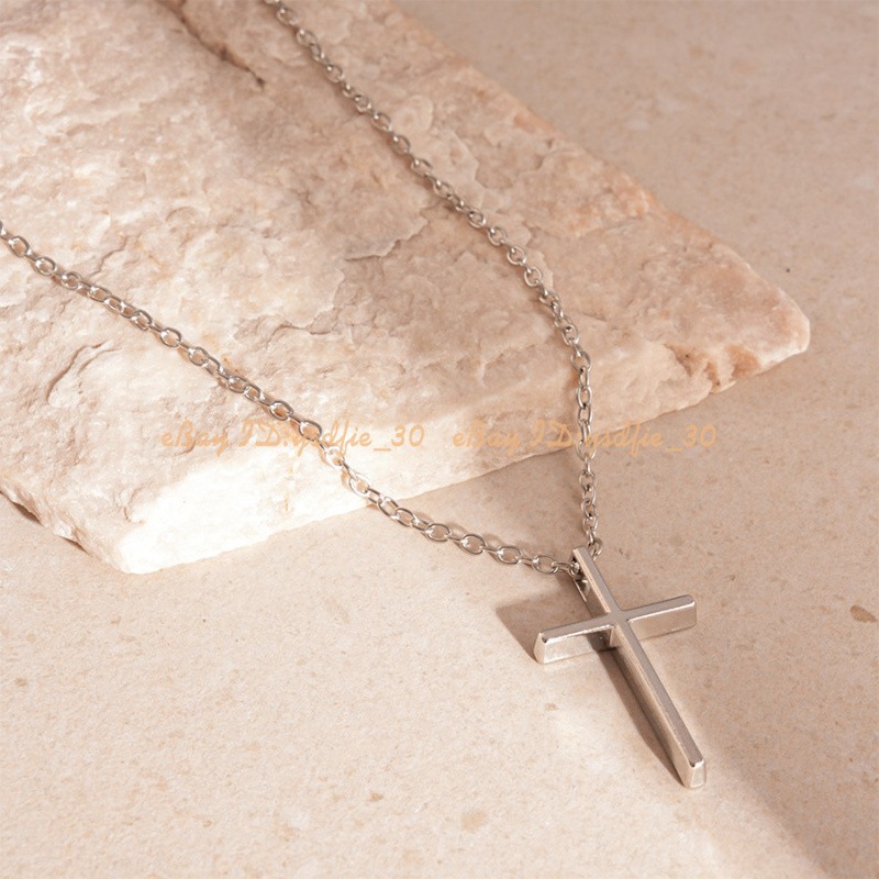 Women’s Fashion Metal Alloy Chain Silver Tone Cross Pendant Necklace