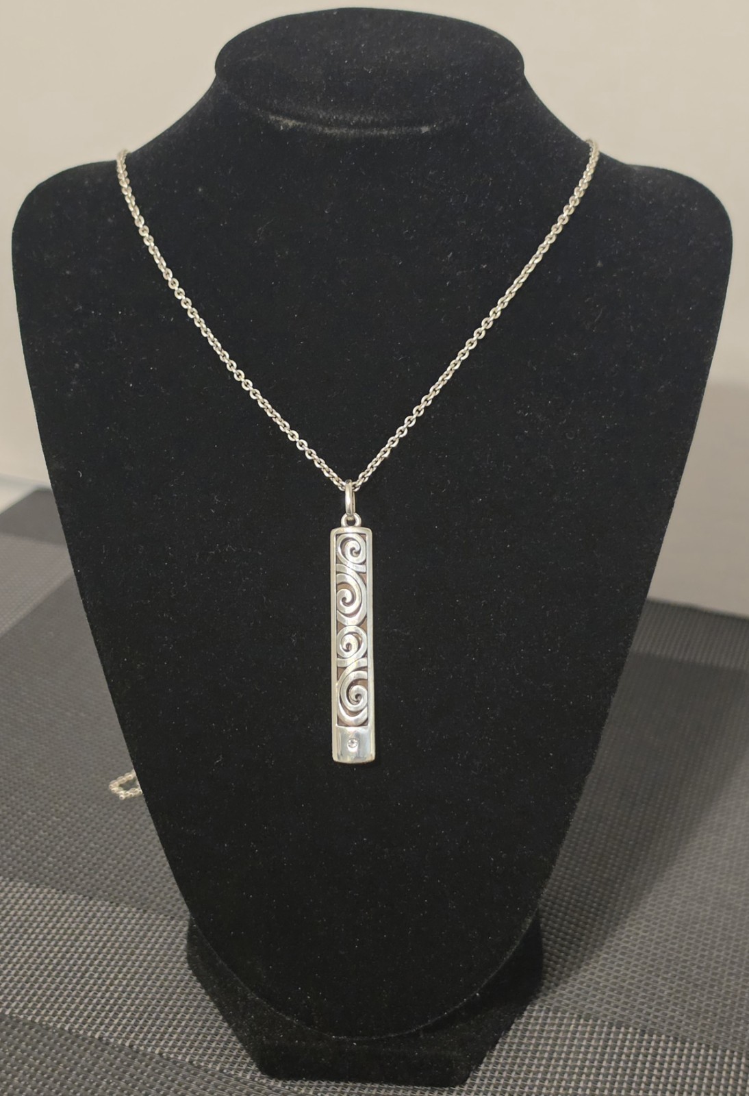 Brighton Contempo Ice Reversible Bar Necklace Scrollwork Crystal Silver Tone 20″