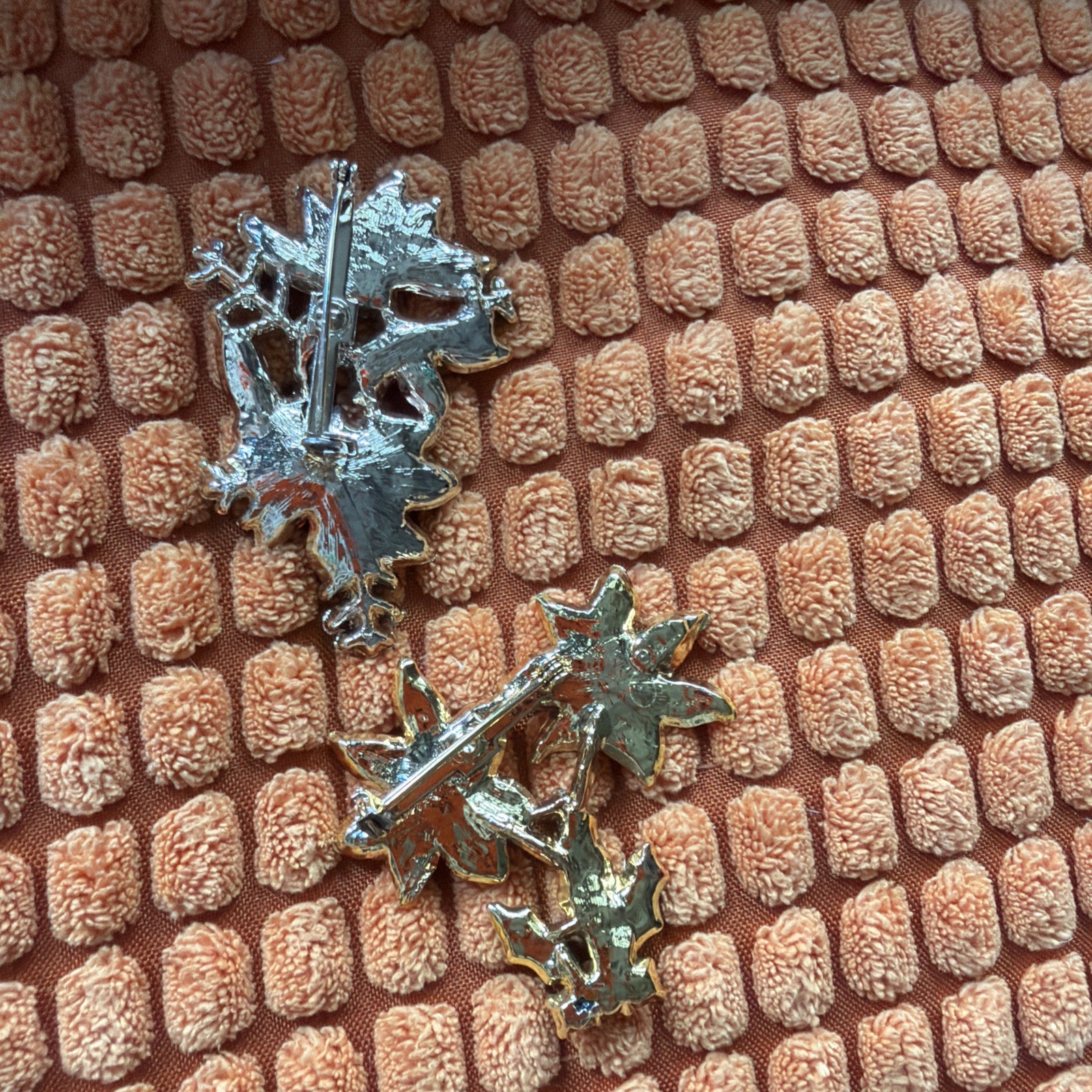 Vintage 2″ Christmas Poinsettia Brooch in Good Condition