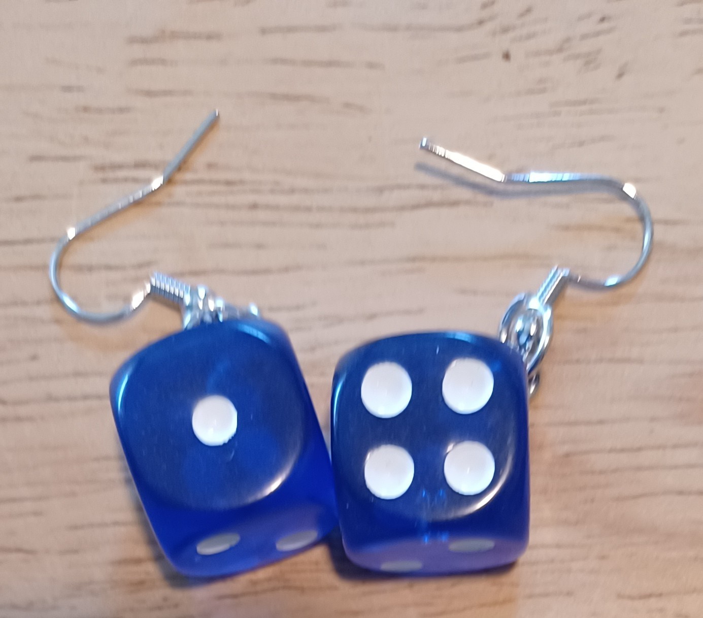 Novelty Dice Earrings -1 Pair – Assorted Colors – Fast Shipping From USA