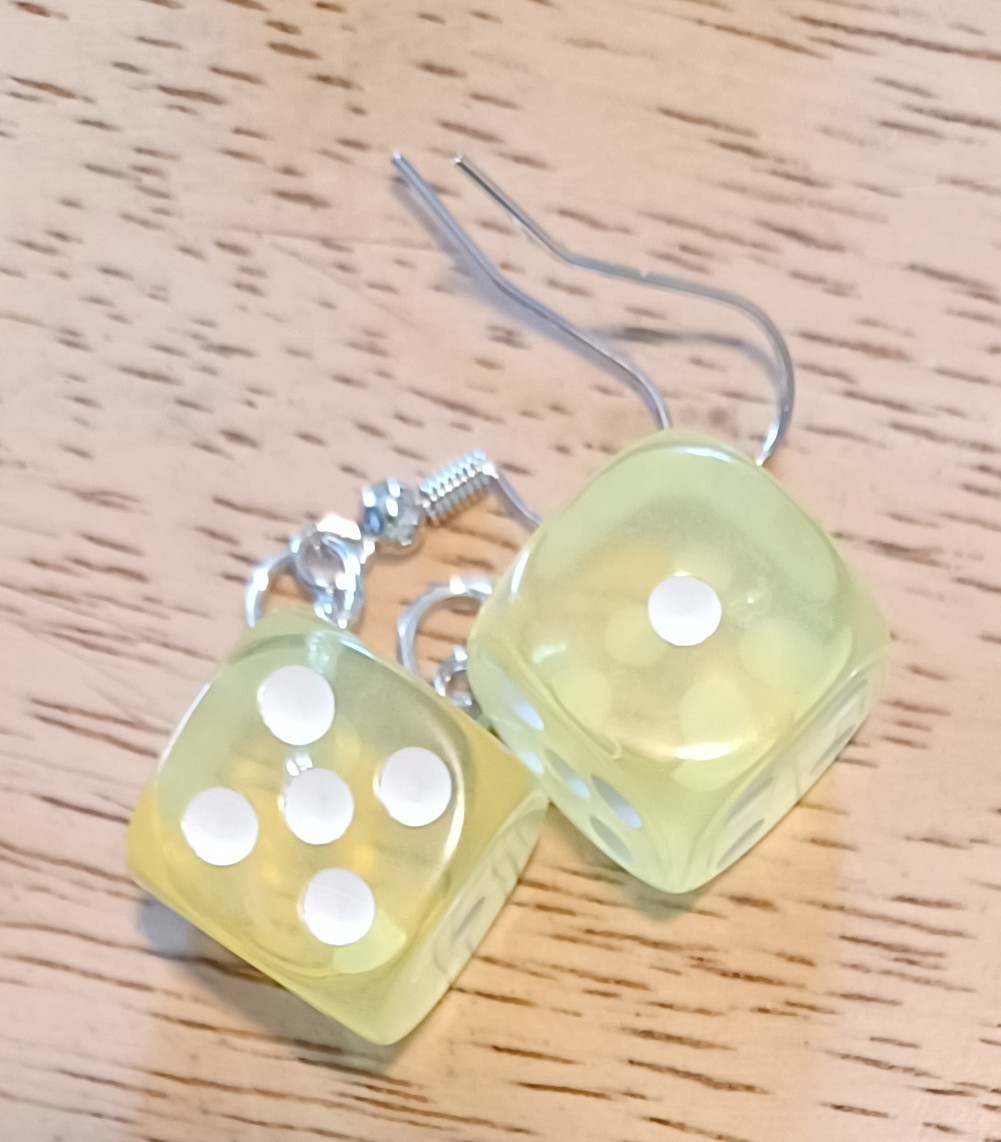 Novelty Dice Earrings -1 Pair – Assorted Colors – Fast Shipping From USA
