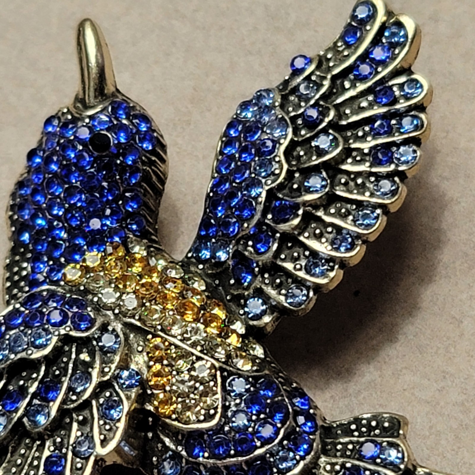 NWOT Heidi Daus-inspired Blue Rhinestone Blue Bird Flying Brooch Pin