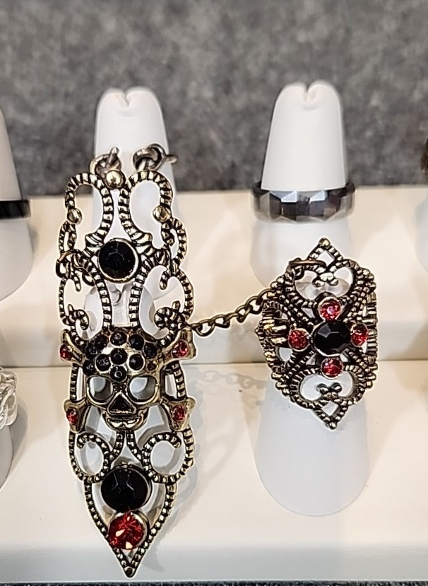 Jewelry 11 Rings Gothic Collection Skull 2 Rings w/Chain See Description #203