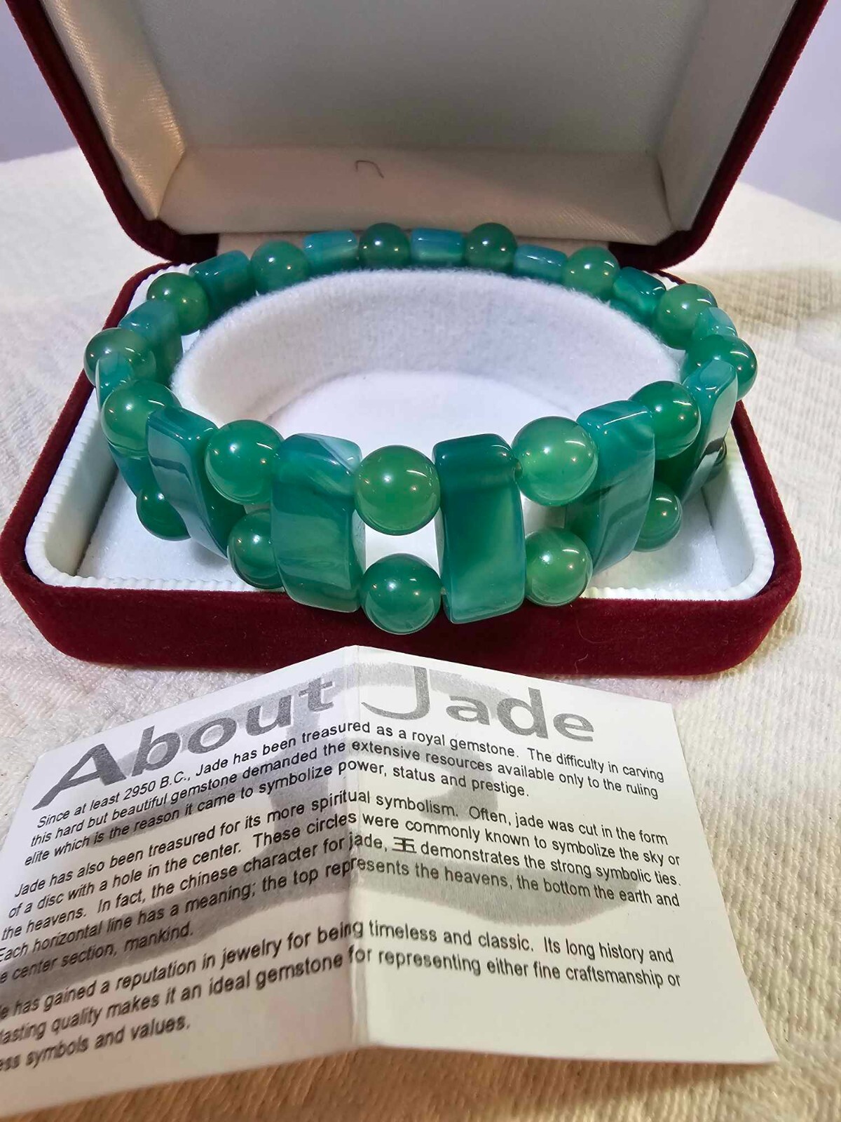 Jade Beaded Stretch Bracelet w/ box- B3