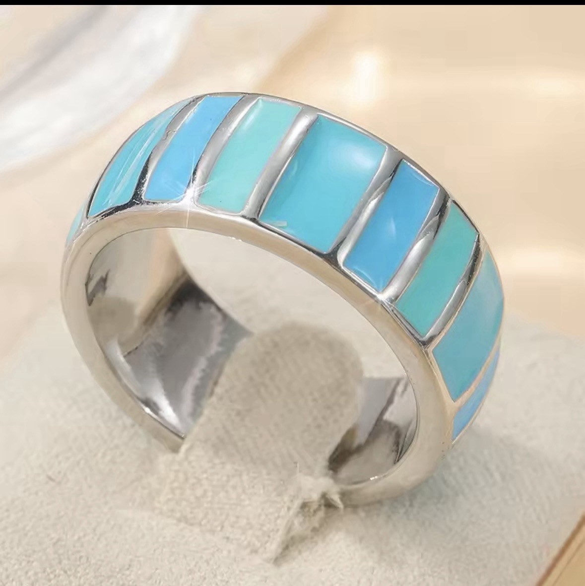 Vintage Silver Toned Metal Hand Carving Enamel Women’s Ring