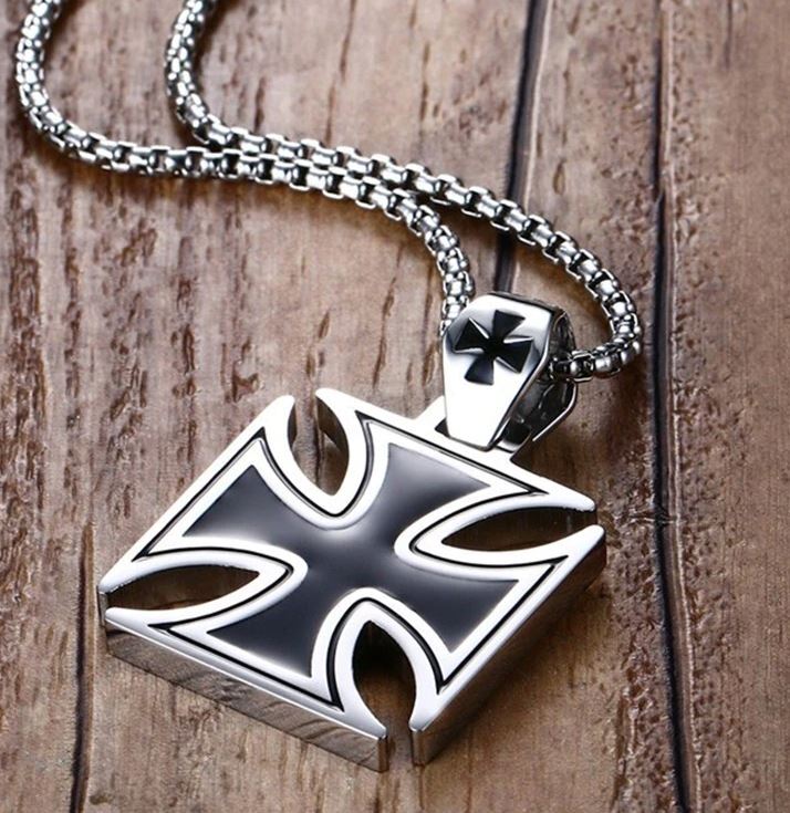 New MALTESE CROSS IRON CROSS BLACK Knight Enamel PENDANT NECKLACE Metal
