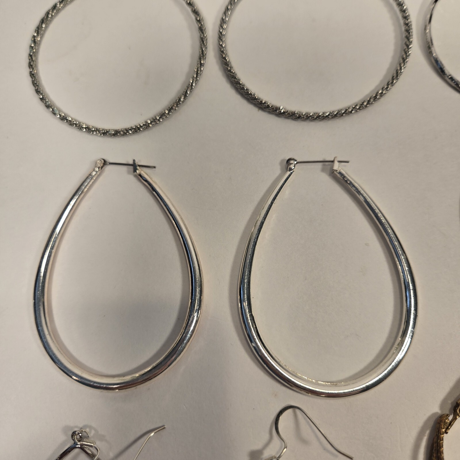 Lot Of 8 Pair Hoop Earrings Pierced Different Metal Tones Varying Diameters