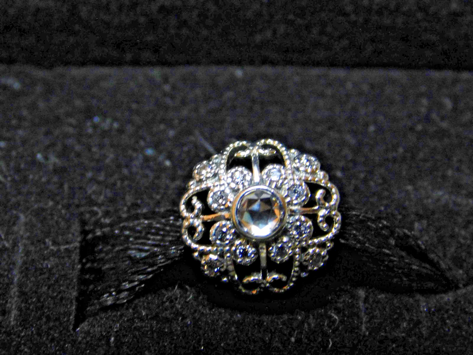 Authentic Pandora FAIRYTALE BLOOM Clear Charm 791961CZ RETIRED