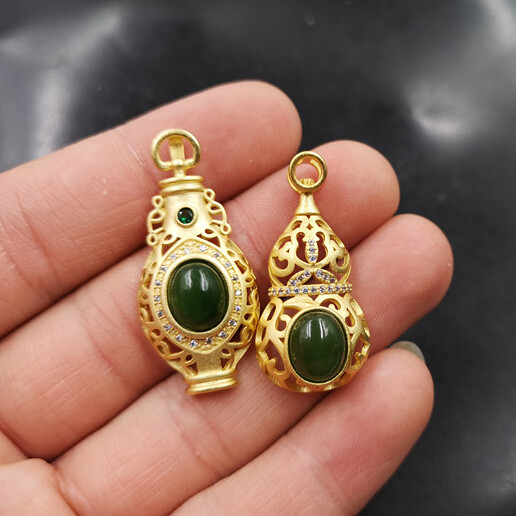 Genuine Green Jade Jasper Gold Plated Cubic Zirconia Gourd Vase Pendant Necklace