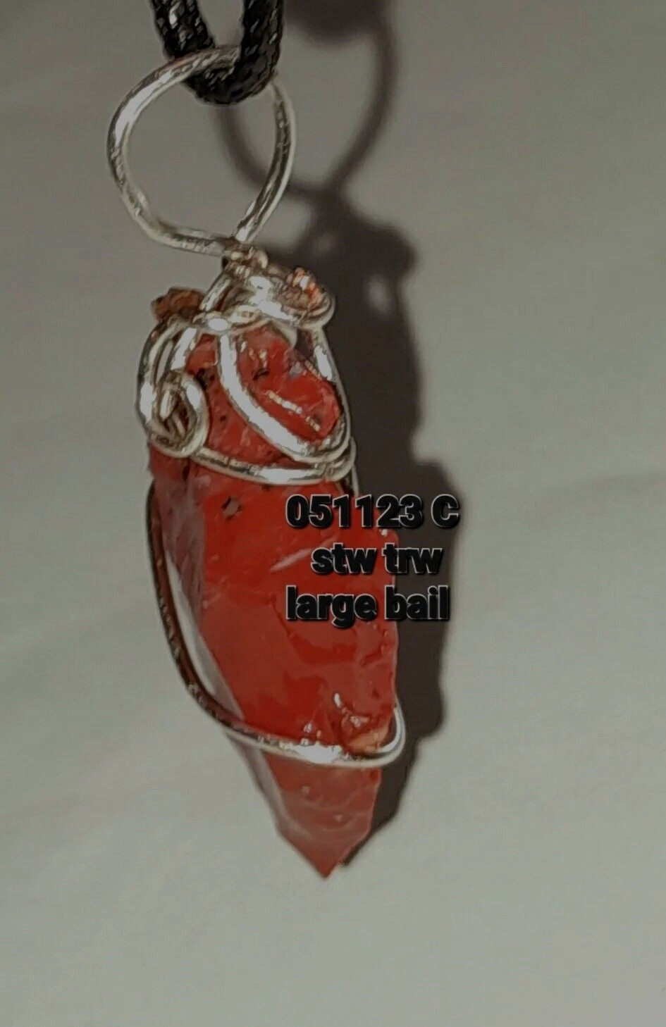 Natural jasper Arrowheads necklaces male female red pendants jewelry Gift unisex