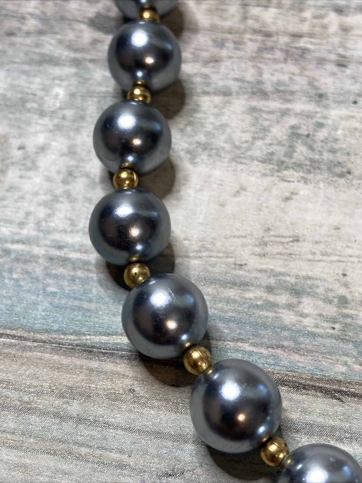Gray Bead Gold Tone Charm 54″ Necklace Fashion Costume NWOT