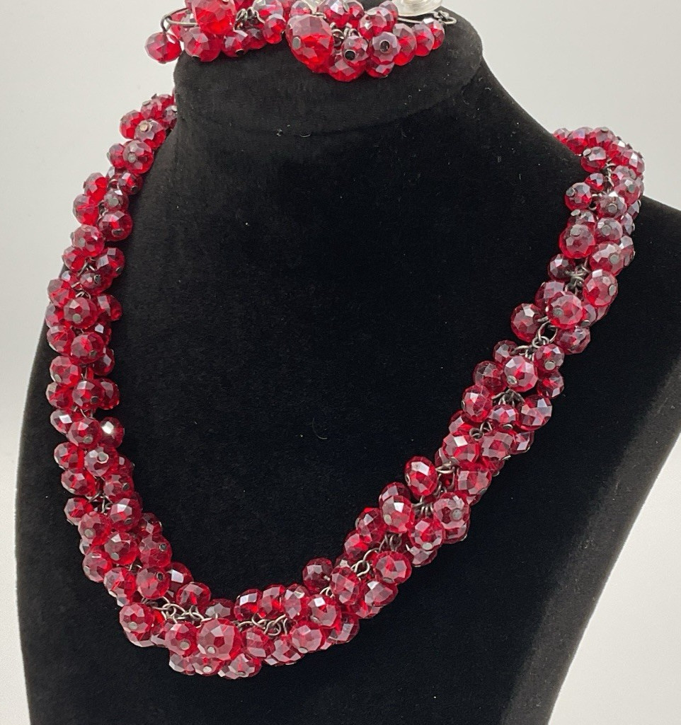White House Black Market Cherry Red Crystal Beaded Necklace 20″ And Earrings