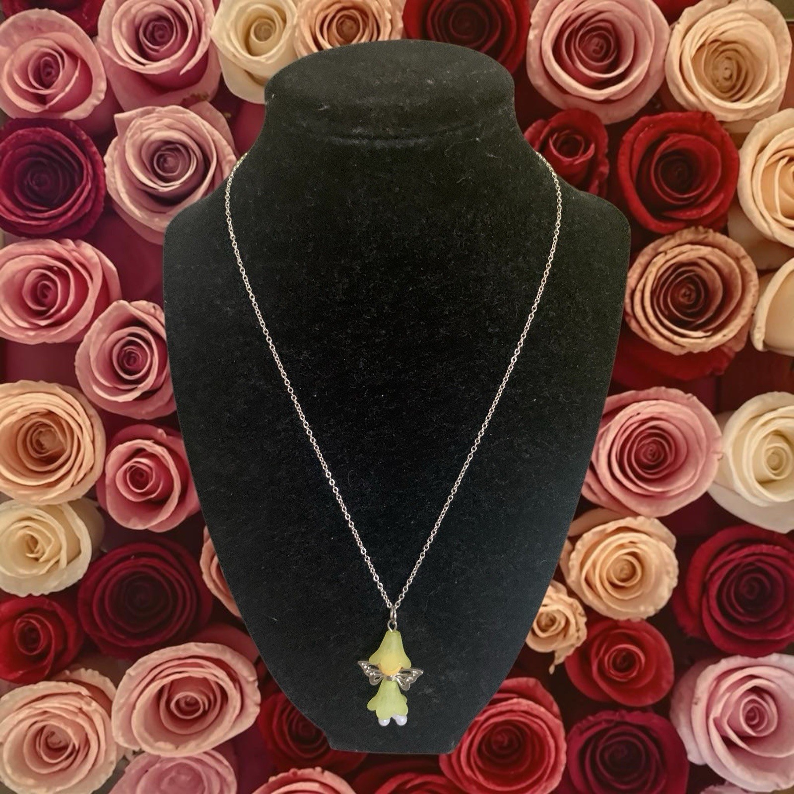 Whimsical Yellow Lucite Flower Fairy Pendant Necklace Silver Chain 1 Set