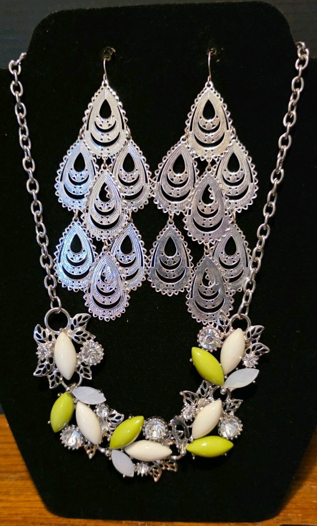 Green And Silver Costume Jewelry Set