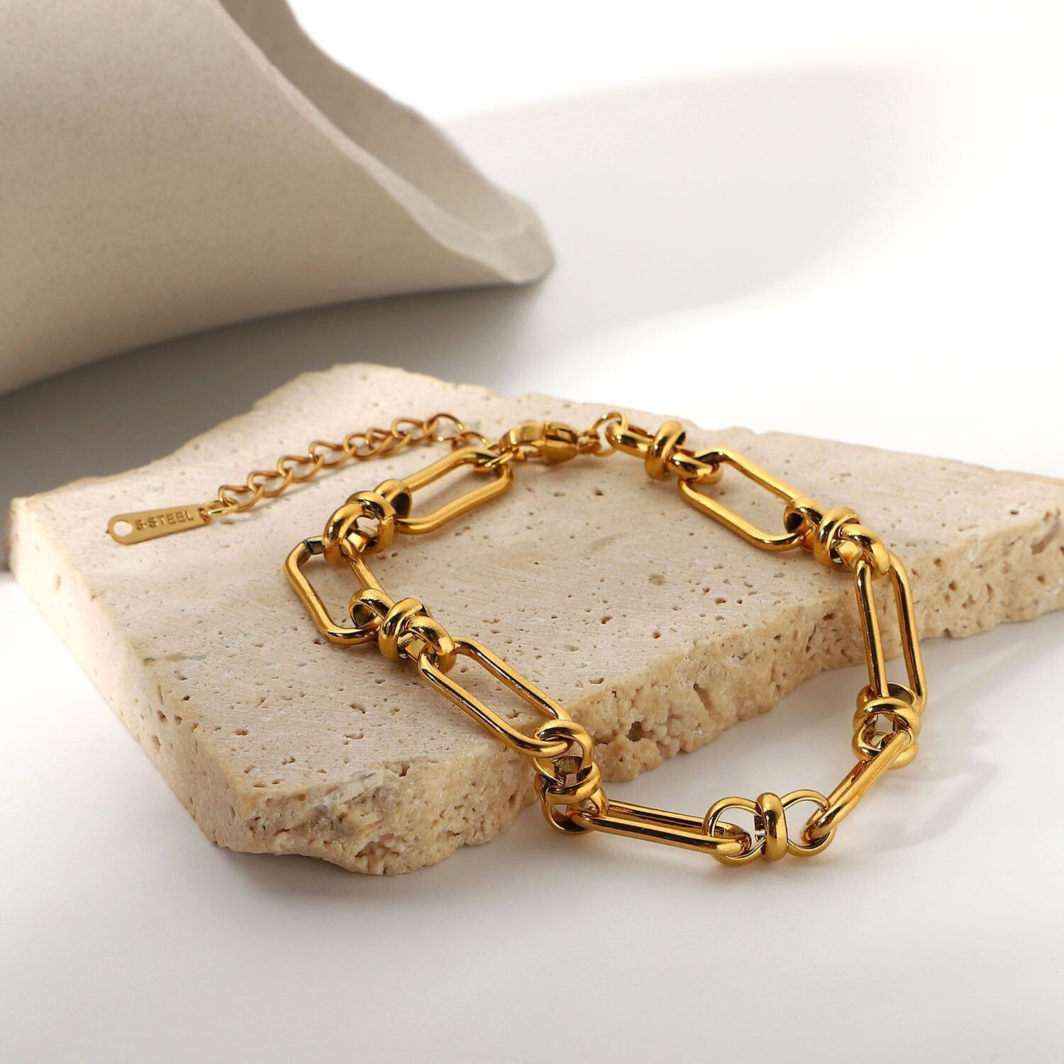 Woman 18K Gold Plated Stainless Steel Thick Rolo Link Paper Clip Bracelet 7.9”