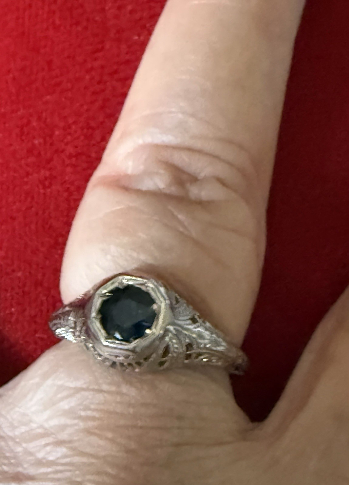 Vintage Art Deco 14k White Gold Blue Sapphire Filigree Ring, 2.64g