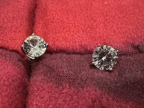 YES PLEASE! 2.5ct.T.W. Lab created White Sapphire Stud Earrings SS