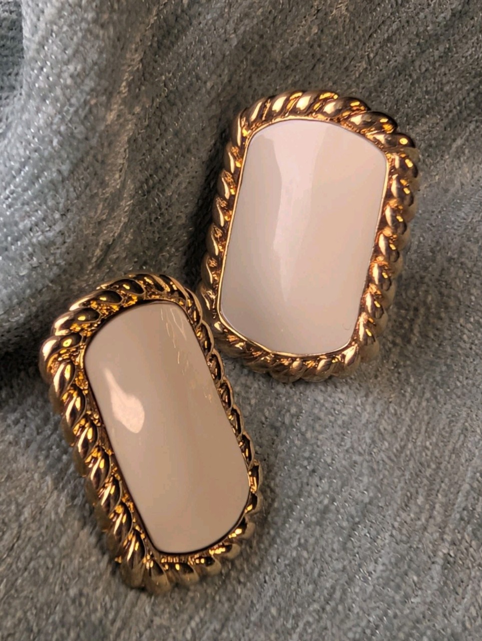 Monet Ivory Enamel Gold Tone Rope Border Rectangle Stud Earrings Vintage NOS