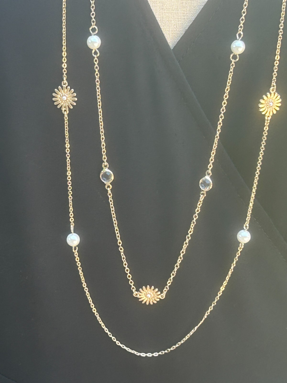LOTE OF 2 LONG GOLD TONE NECKLACES ANN TAYLOR STAR BURS UMBRANDED STONE BAR PEND