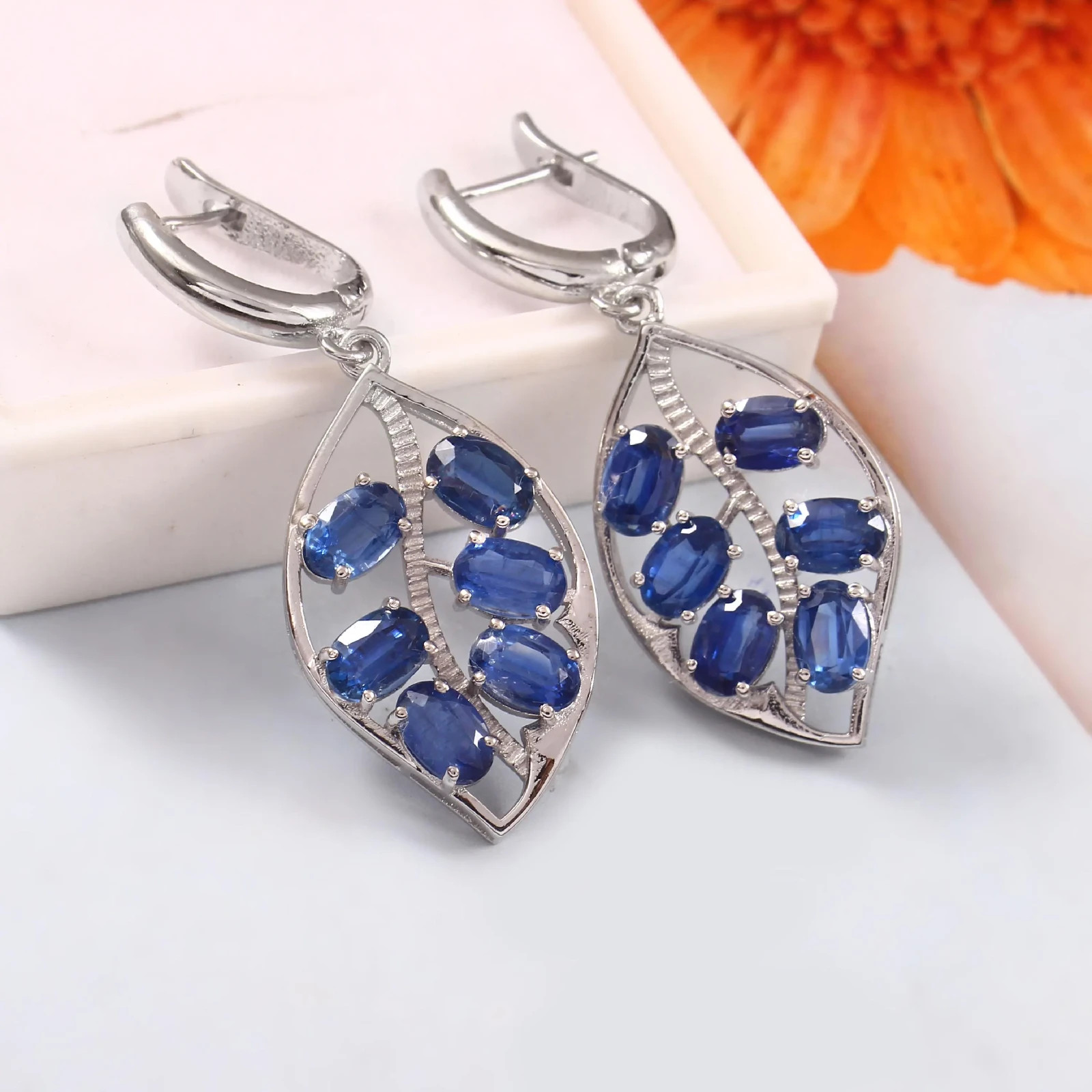 Natural Blue Kyanite Dangle Earrings 925 Sterling Silver Leaf Design 6x4mm Oval