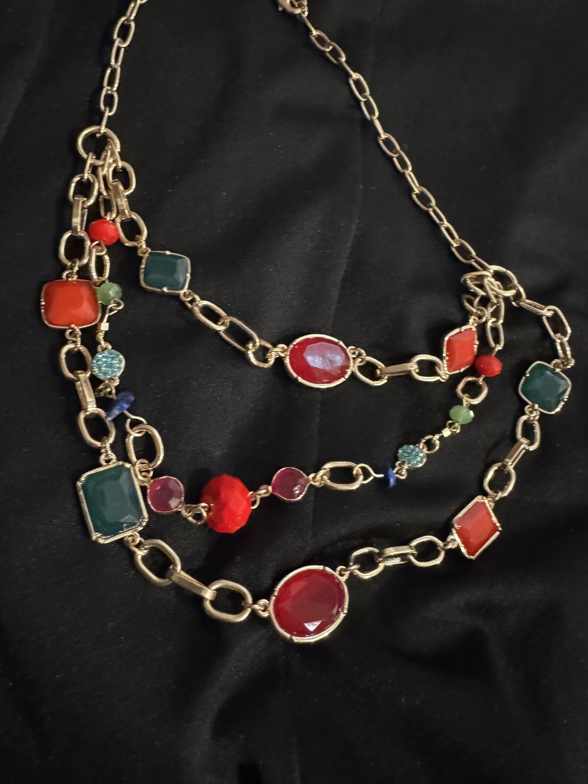 3 STRAND GOLD TONE STATEMENT NECKLACE BLING HOLIDAY CHRISTMAS RED GREEN BLUE