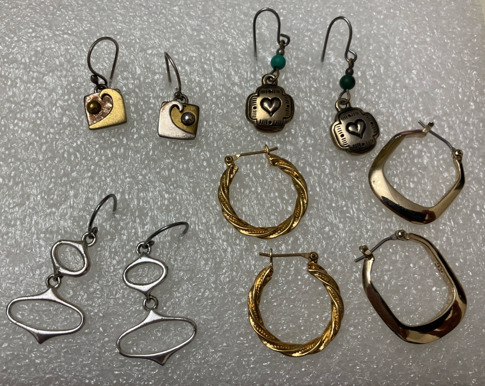 Earring Lot 60 Pr Pierced Mixed Colors Styles Materials
