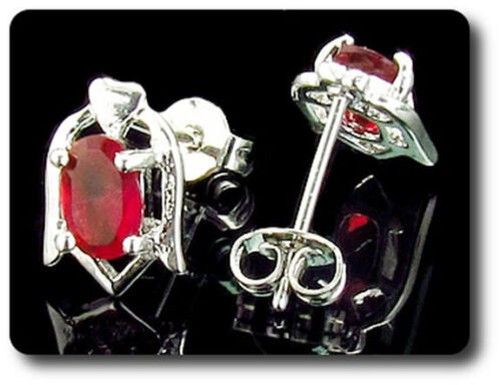 Earrings Ruby 0 3/32×0 9/32in Gold Plated White 18 K-9