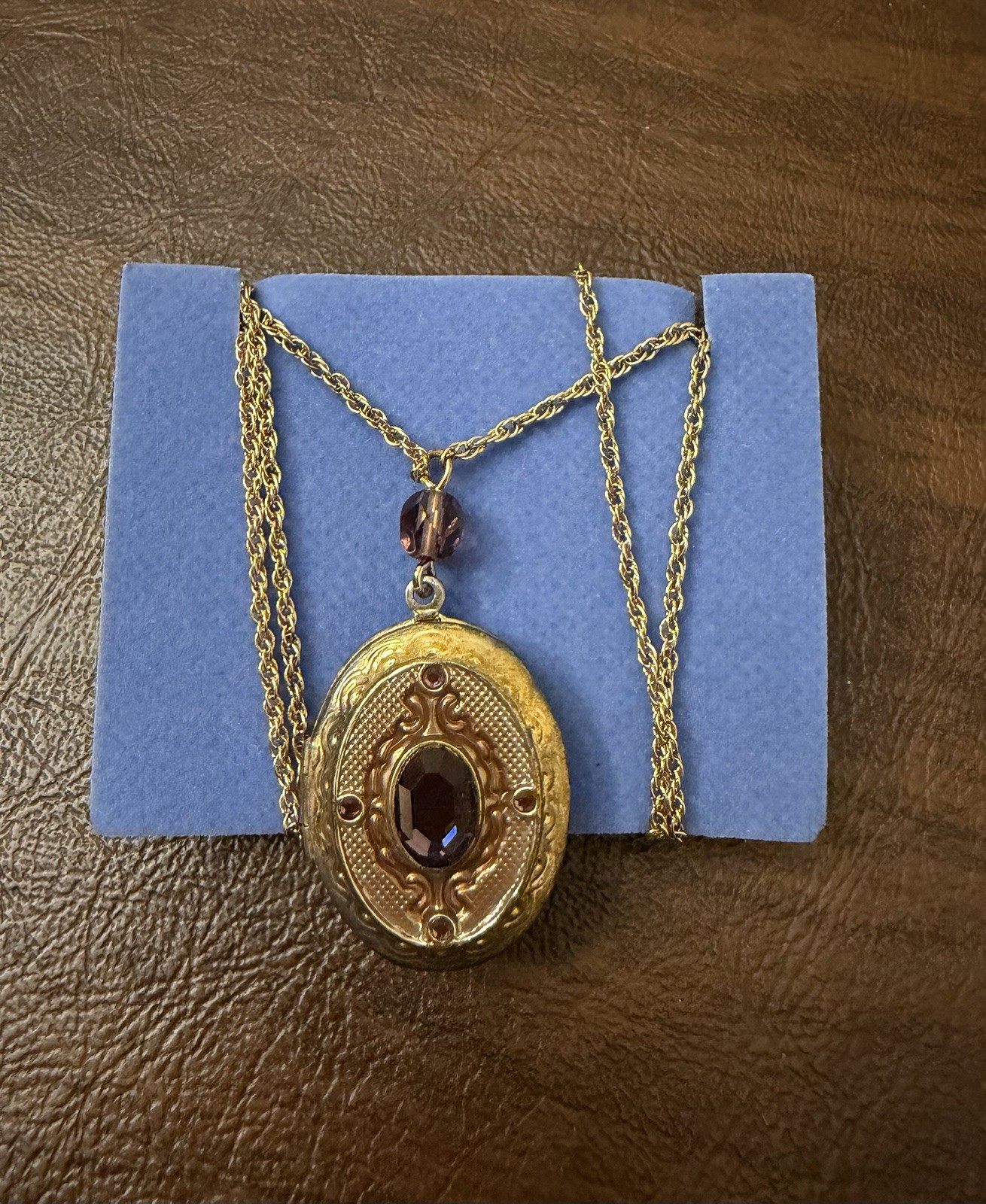Avon Rep Club Recognition Rose Circle Necklace Female 2001-2002 Gold Tone In Box