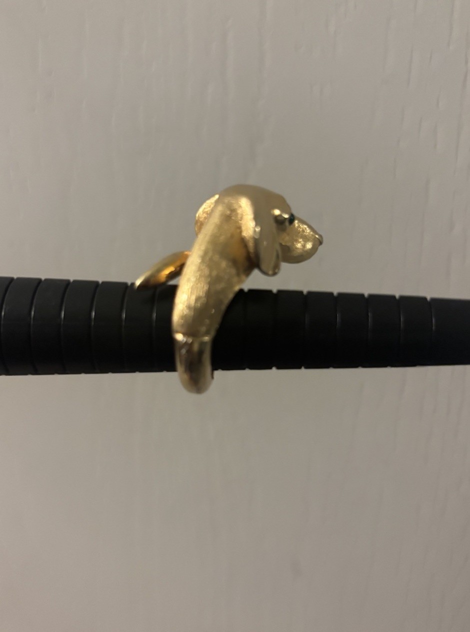 Extra Rare Crown TRIFARI Gold Tone Green Eyed Dachshund Dog Head Ring
