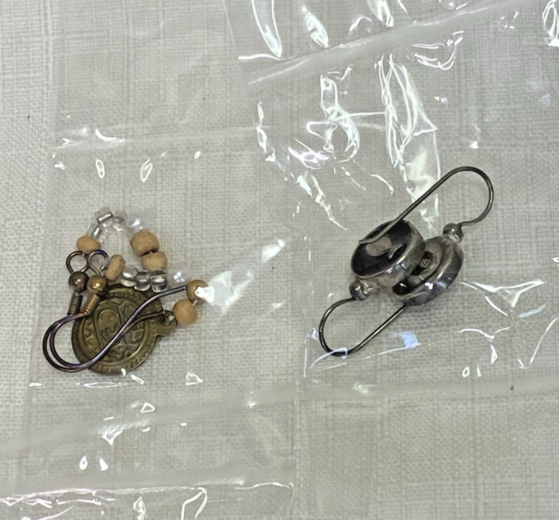 COSTUME EARRINGS Lot 81 Pairs Dangle Drop Beaded Metal Vintage to Modern Mix