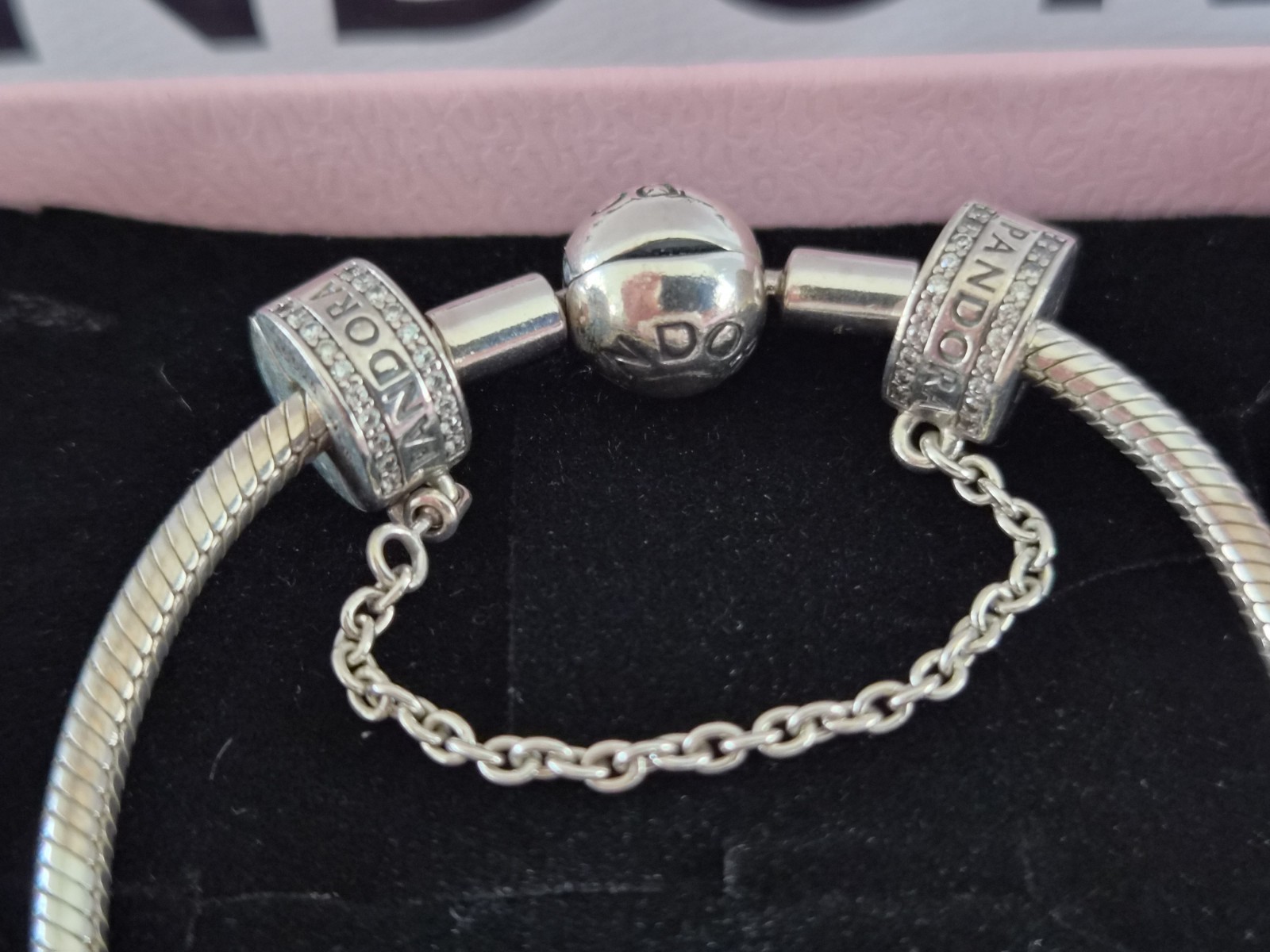 PANDORA Bracelet 7-inch with 4 Charms, Safety Chain, And Original Packaging