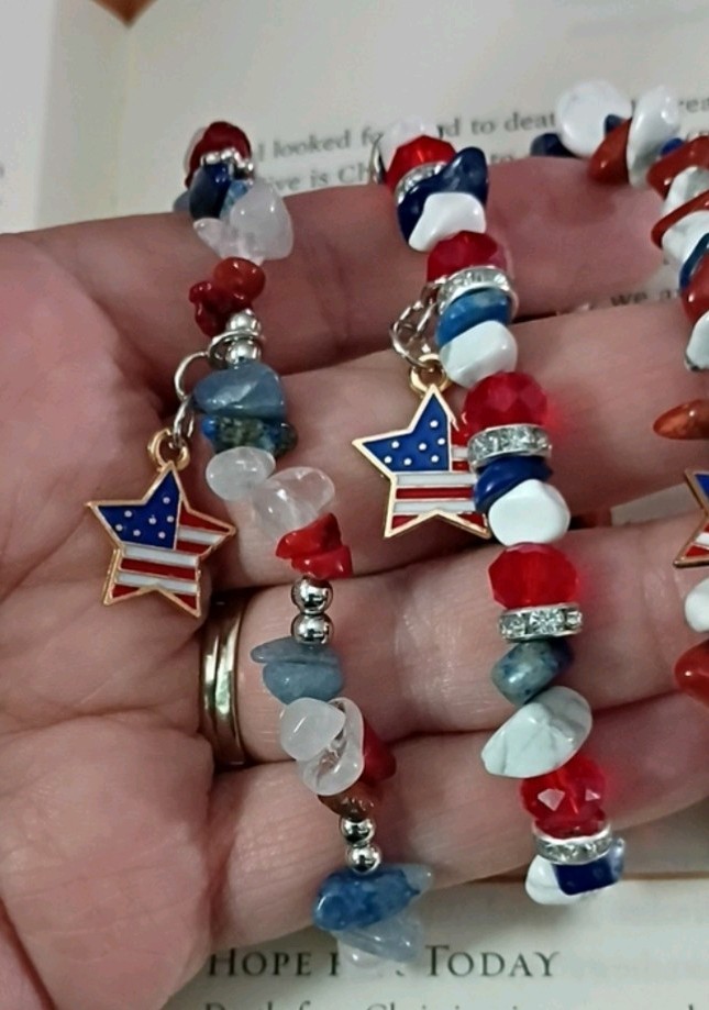 Patriotic Beaded Charm Bracelet American Flag Star Red White Blue Crystal Chip 3