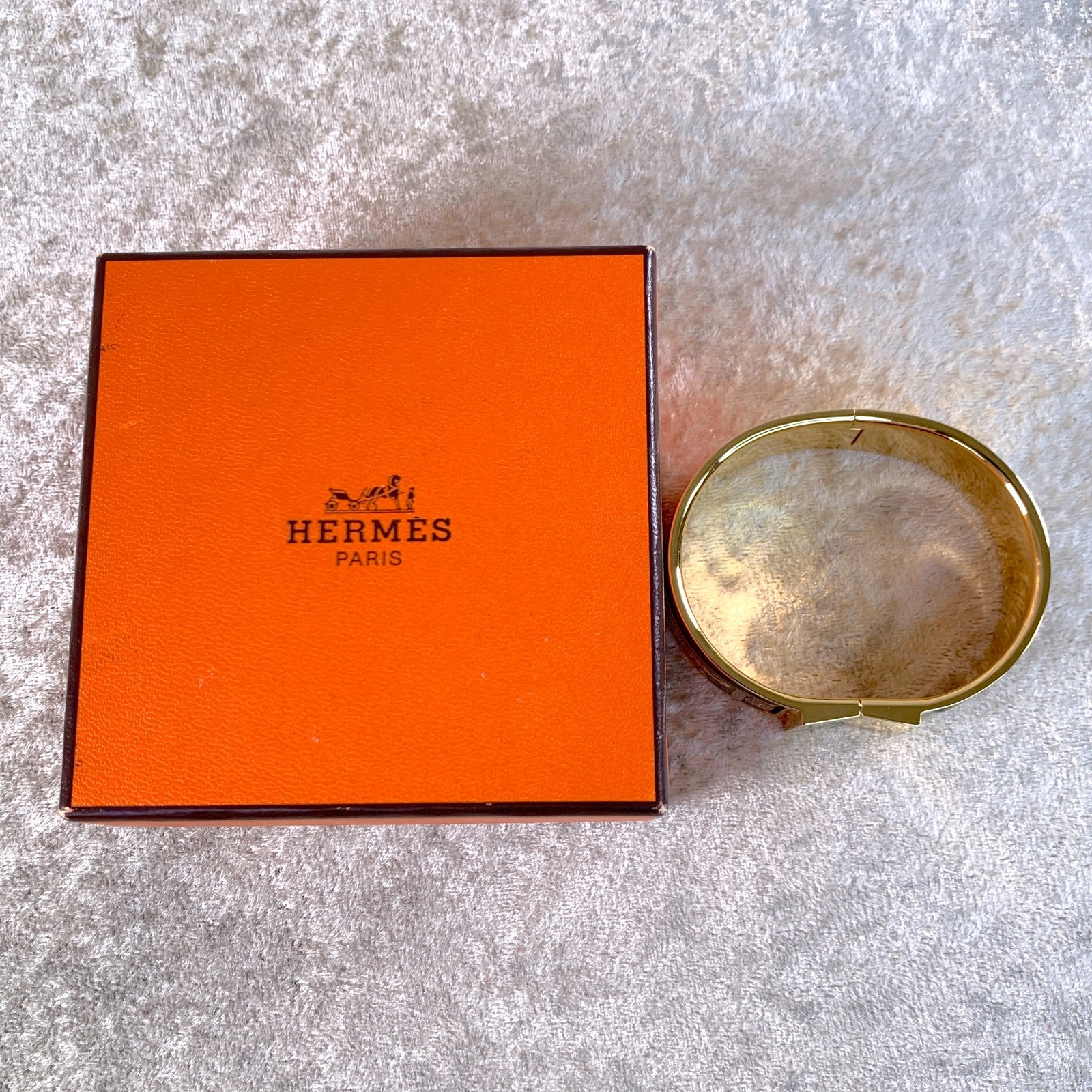 Vintage Hermes Paris Bangle Bracelet Clic Clac Black Enamel Elephant GM with Box