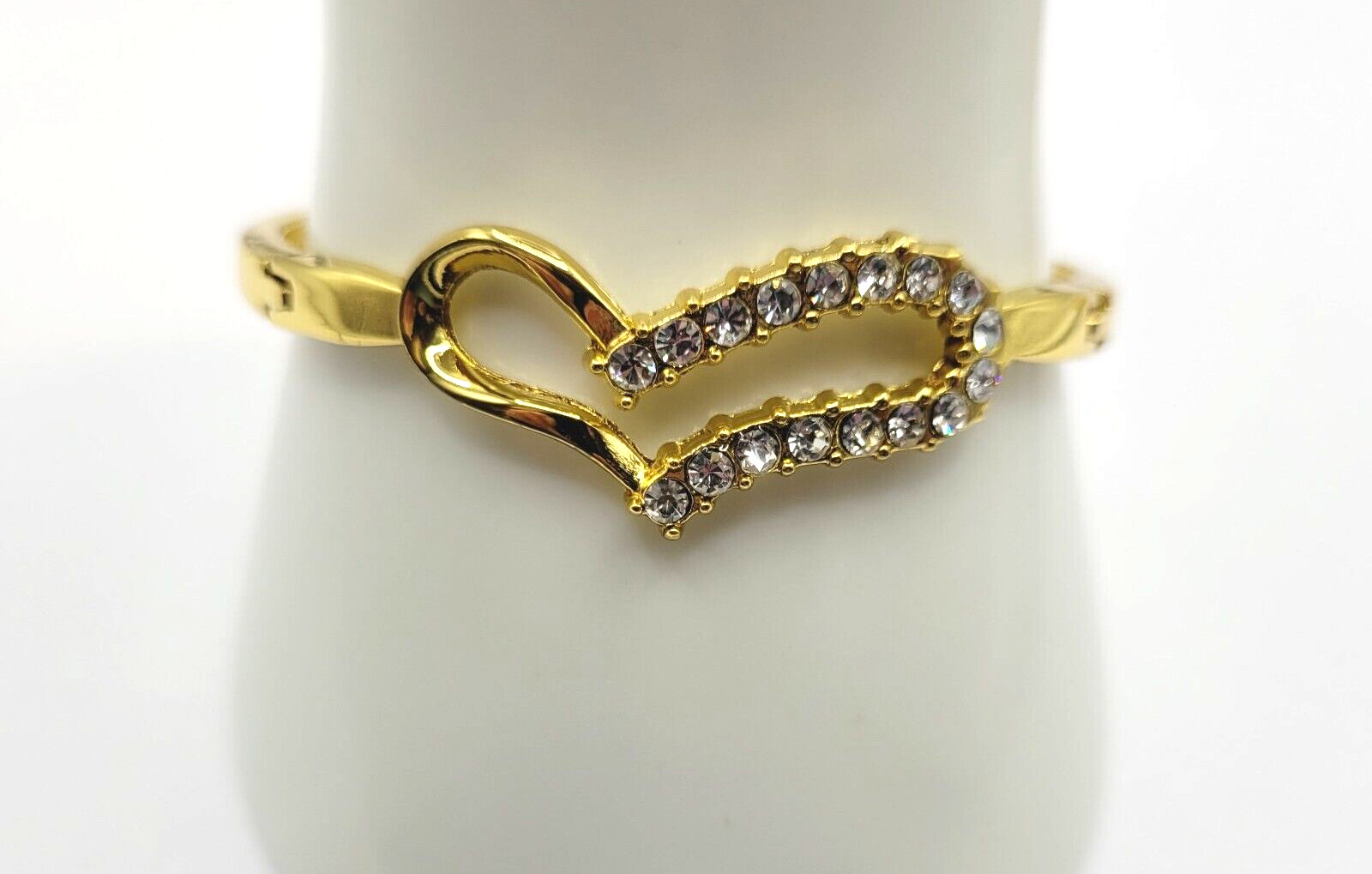 Austrian Crystal Rhinestones Modern Art Deco Heart Bracelet Gold Tone 8 Inch