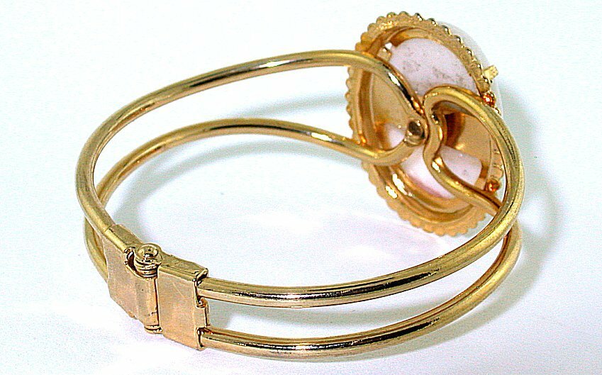 30×22 Snow Quartz Cabochon Cab Spring Load 7 1/2 Inch Goldplated Cuff Bracelet