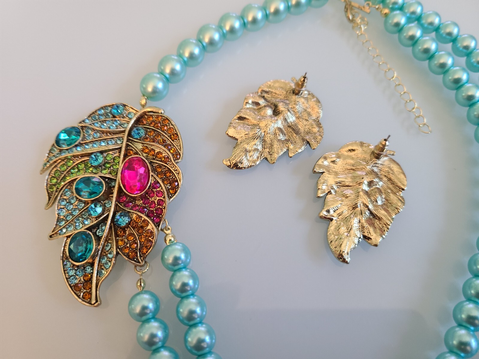 DESIGNER STYLE UNSIGNED AUTUMN LEAVES NECKLACE EARRINGS SIDE WORN SET WOW