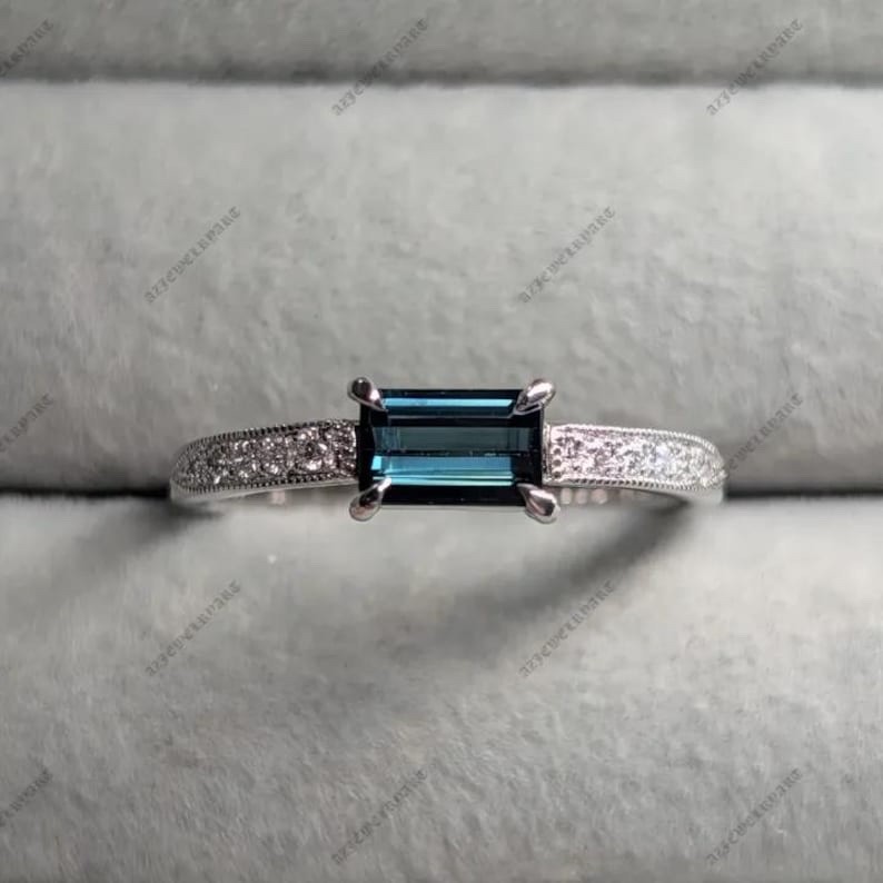 Teal Sapphire Ring 925 Sterling Silver Women’s Engagement Ring.