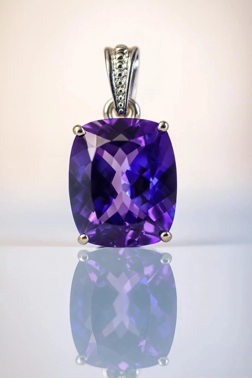 Cushion Cut 36 Ct Color Change Alexandrite Certified GemstonePendant 925 Silver