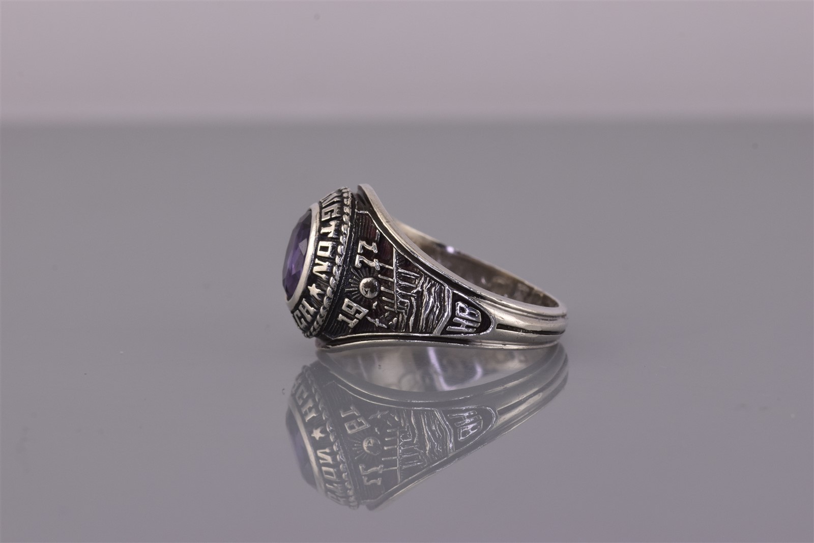 Jostens Sterling Silver Purple Sapphire Huntington Beach Band Ring 925 Sz: 6