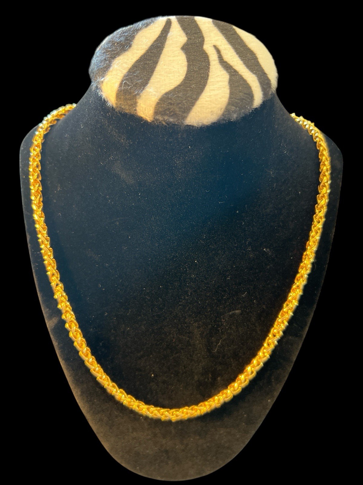 Classic Joan Rivers Brand Gold-Tone Wheat Chain 30 inches.