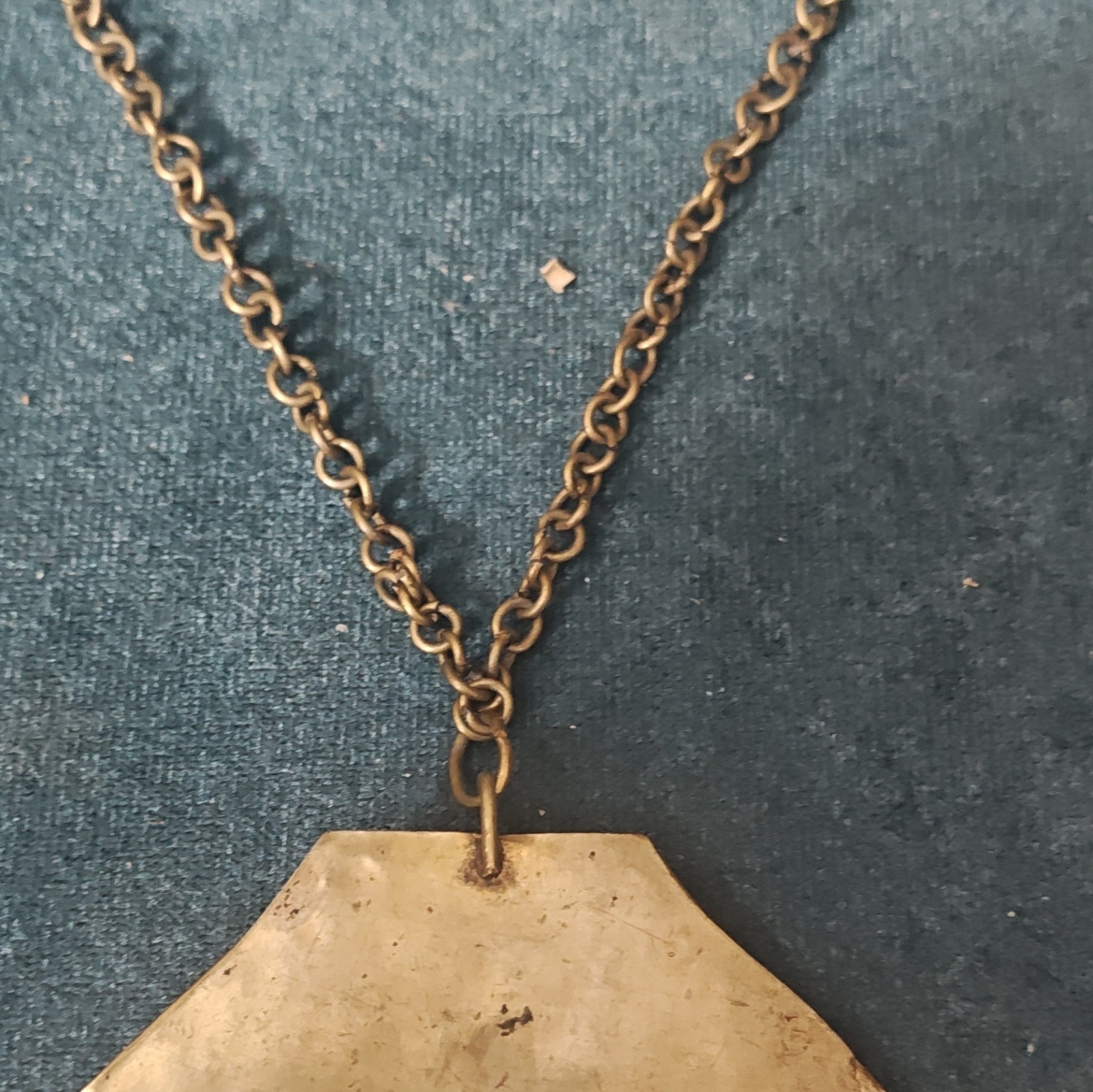 VERY COOL Antique Brass Link Chain Necklace Pendant (3″) Turquoise And Coral