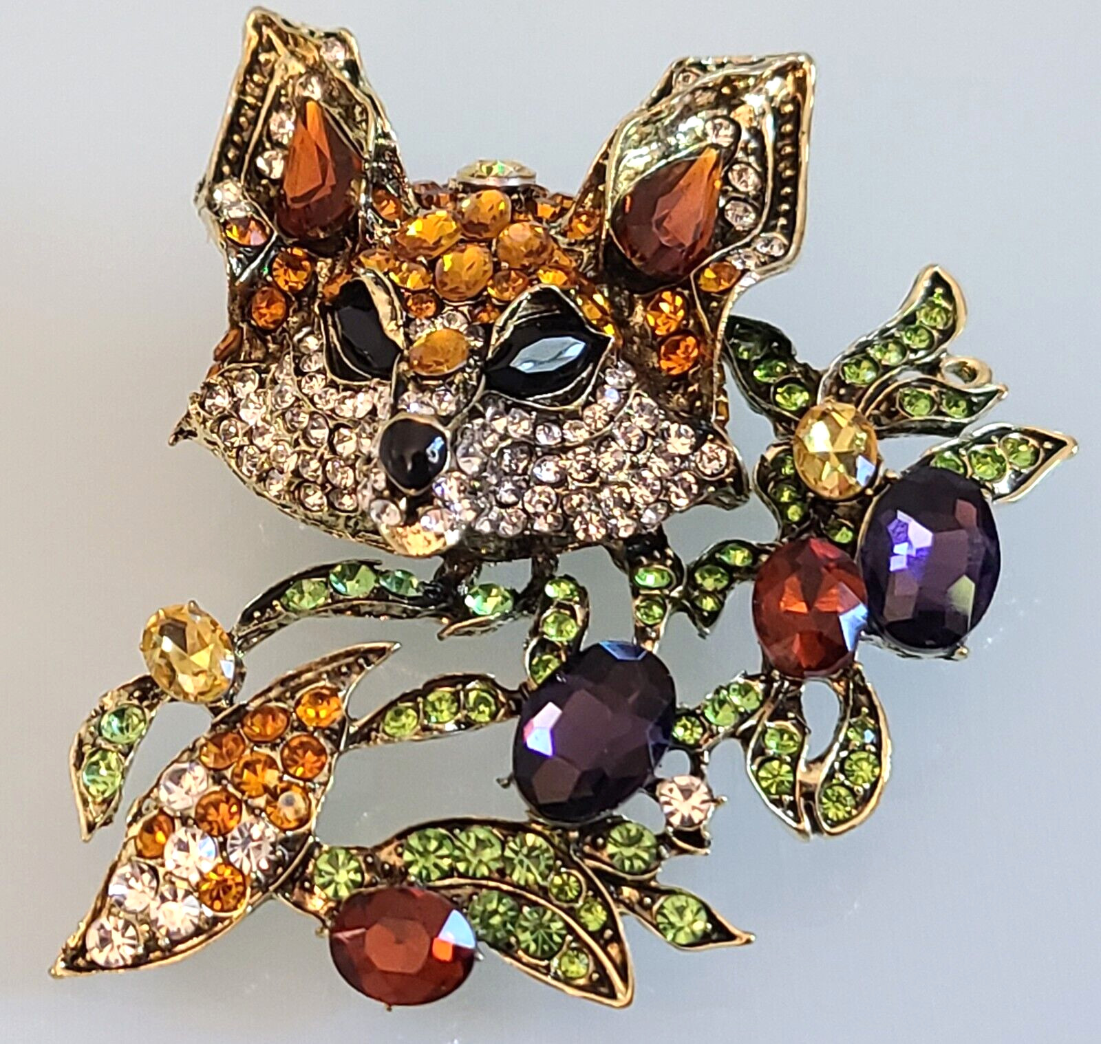 WOWSER HIGHLY DIMENSIONAL DESIGNER STYLE UNSIGNED MULTICOLORED FOX BROOCH PIN