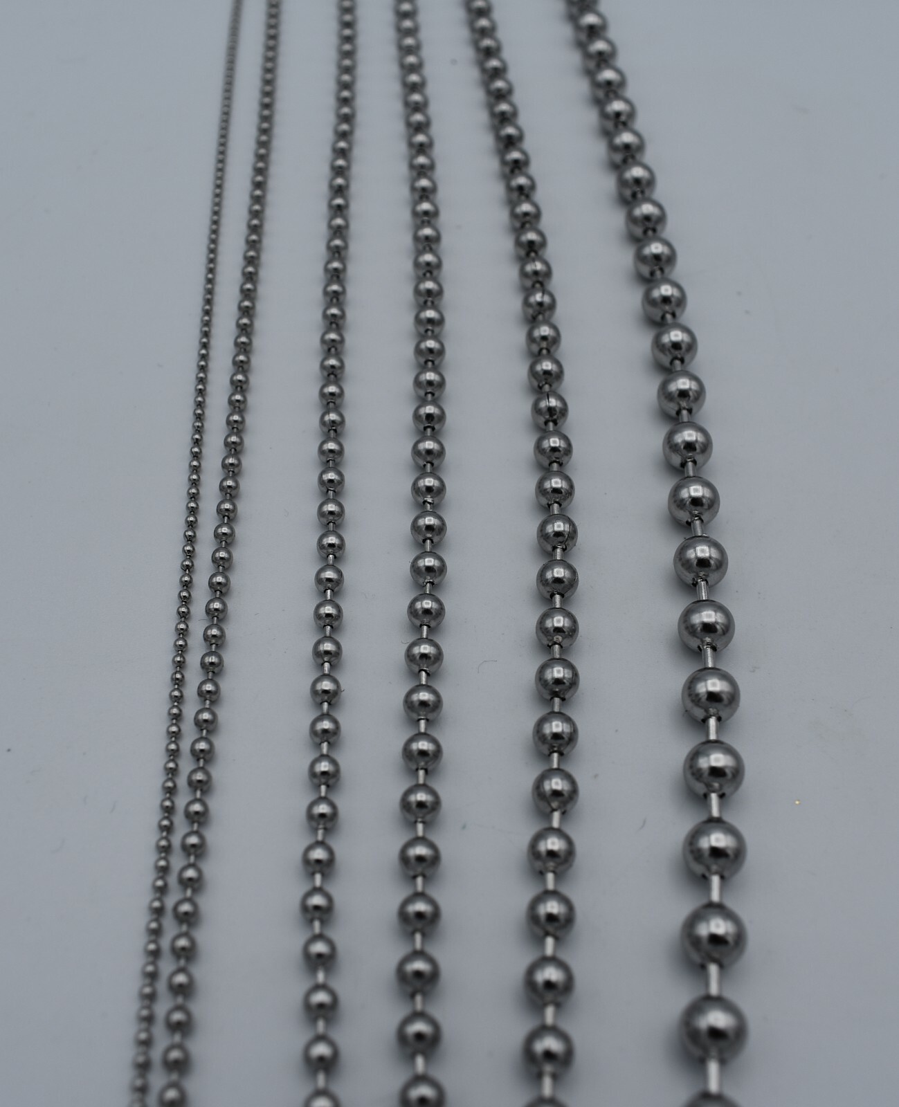 20 INCH 4.5mm STAINLESS STEEL SILVER BALL CHAIN WITH A MILITARY CLASP