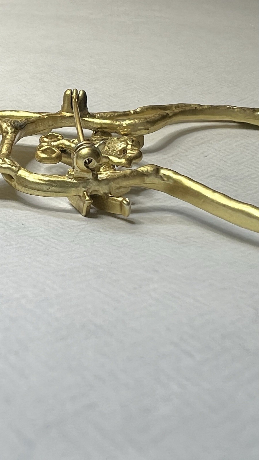 Gold Tone Cat Outline Brooch Pinback, Metal, No Stone, Animals & Insects